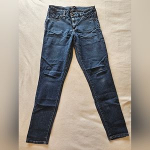 D. Jeans, skinny, size 6